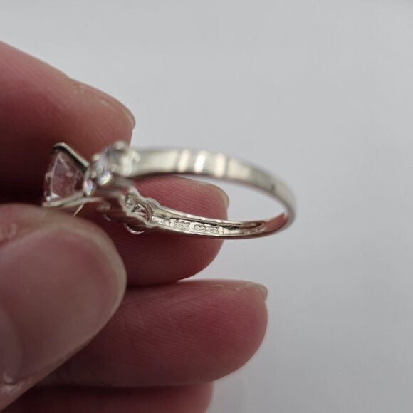 Size 7 Sterling Silver Brilliant Quality Cubic Zirconia Gems Ring A3061 - Picture 6 of 9